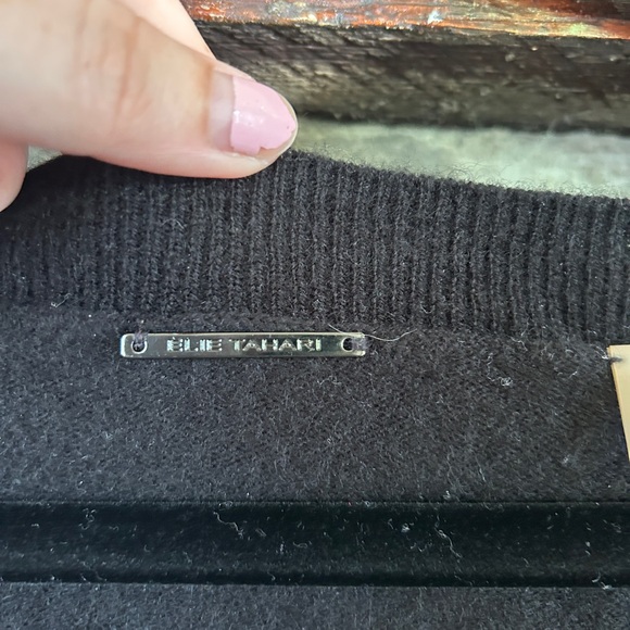 EUC Elie Tahari Black Cashmere & Merino Wool Blend Tie Sweater, Size M - Picture 4 of 6